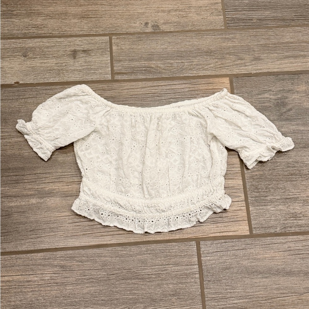 American Eagle White Eyelet Top